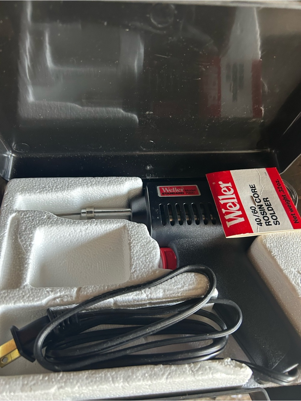 Weller Black Electric Soldering Iron - Compact Home Tool